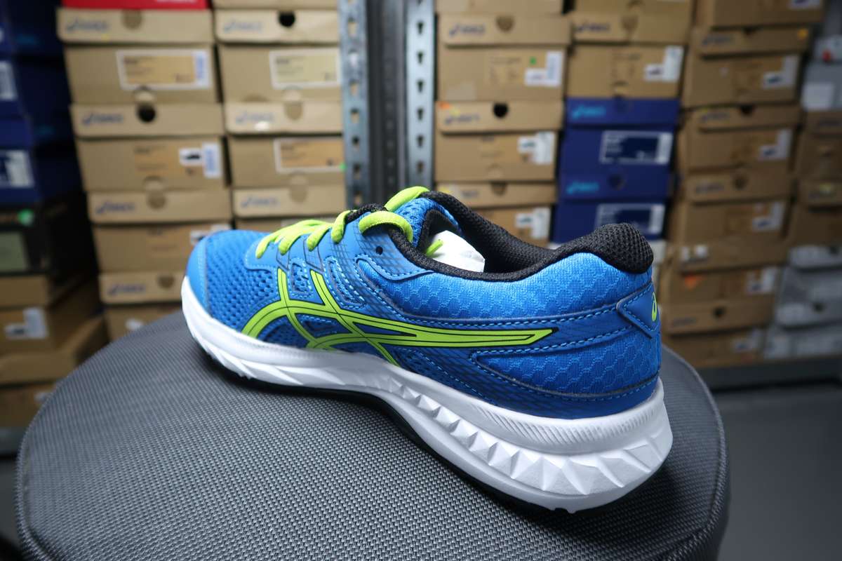 ASICS CONTEND 6 GS ROAD RUNNING SHOE BLUE