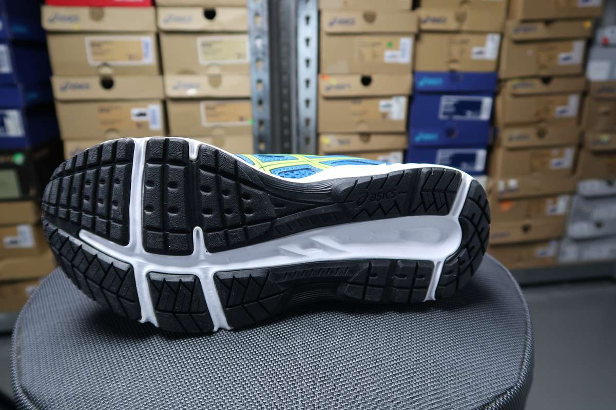 ASICS CONTEND 6 GS ROAD RUNNING SHOE BLUE