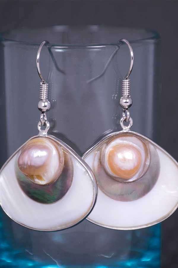 Shell and Pearl Earings