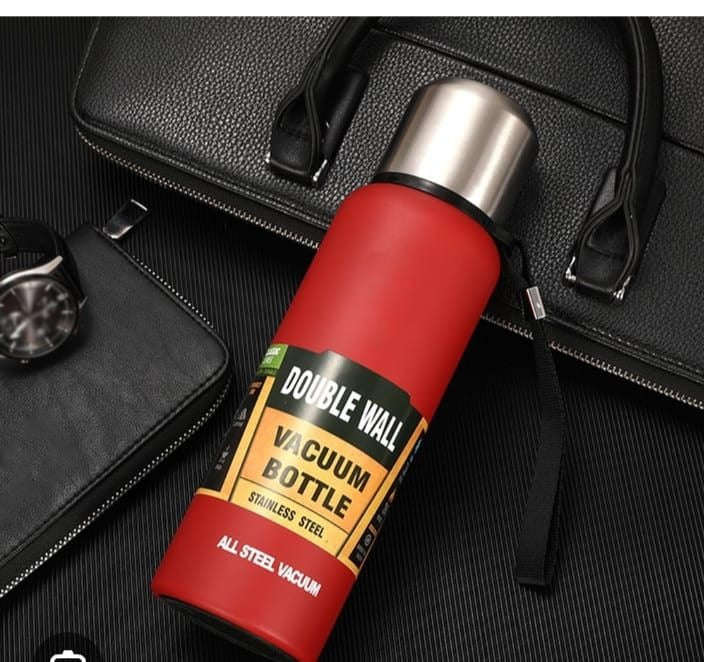 Stainless Steel Red Insulated Vacuum Bottle Double Wall Thermal Flask for Hot and Cold Drinks
