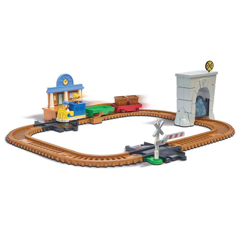 Paw Patrol On a Roll Adventure Bay Railway Set