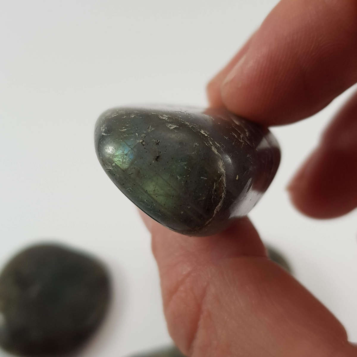 Labradorite - Medium (15-30g)