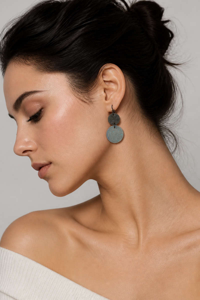 Beautiful elegance. A hypo-allergenic handmade earring.You know you deserve this set, so make it ...