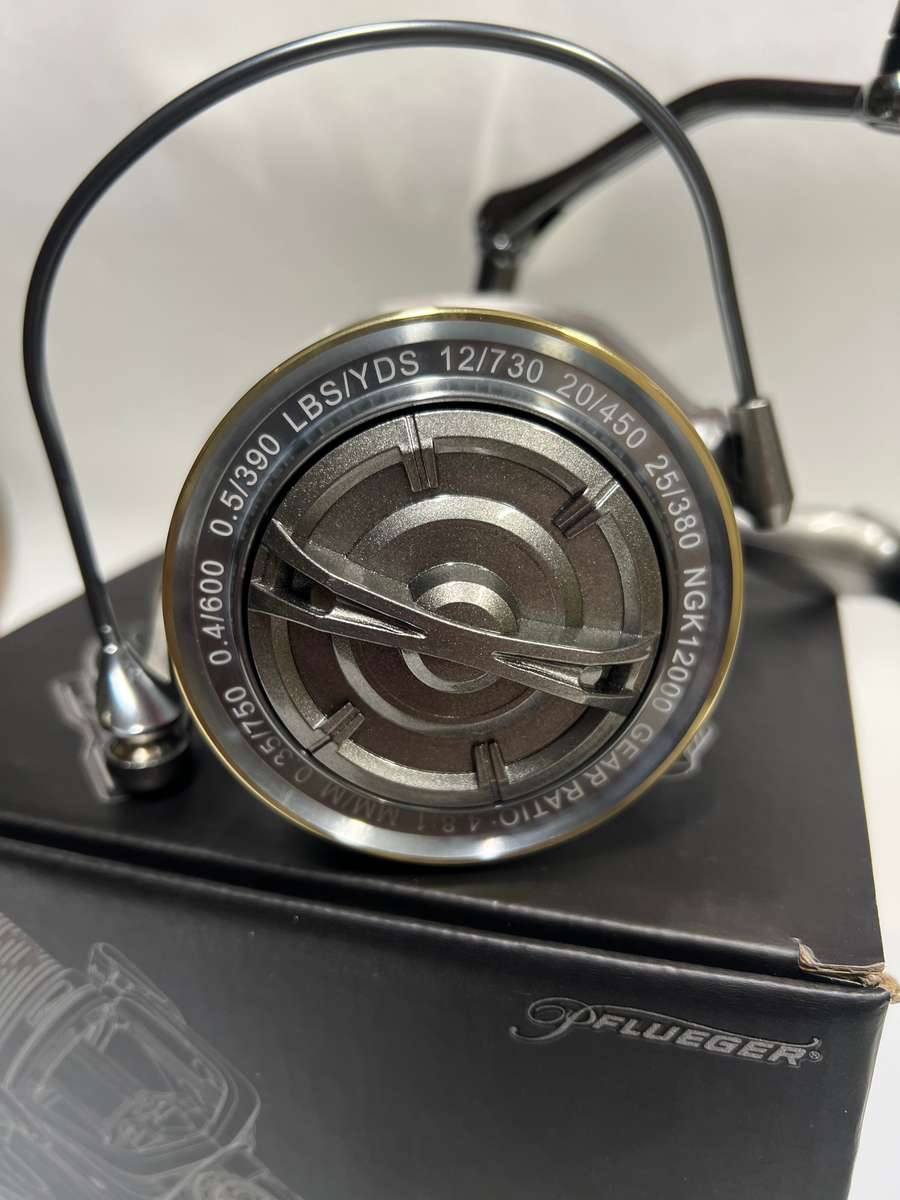 NGK Pro Saltwater Spinning Fishing Reel 12000