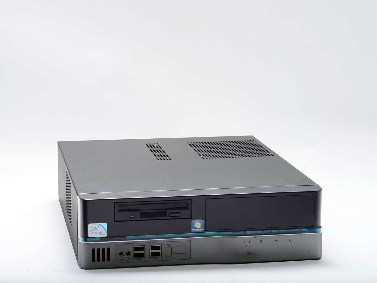 Mecer Pro 400 SFF (Refurb) - Celeron, 2GB RAM, 160GB HDD, Win 7 Pro
