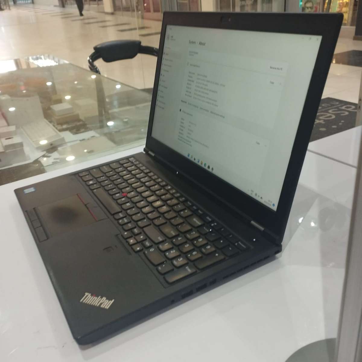 Lenovo ThinkPad P52 Intel Core i7-8850H, 32GB RAM, 512GB SSD, 15.6" Anti-Glare FHD (1920x1080) Wi...