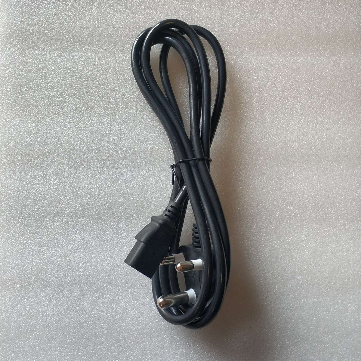 1m Kettle Cord - Versatile and Durable Power Cord for Kettle-Style Appliances - Black (10002526)