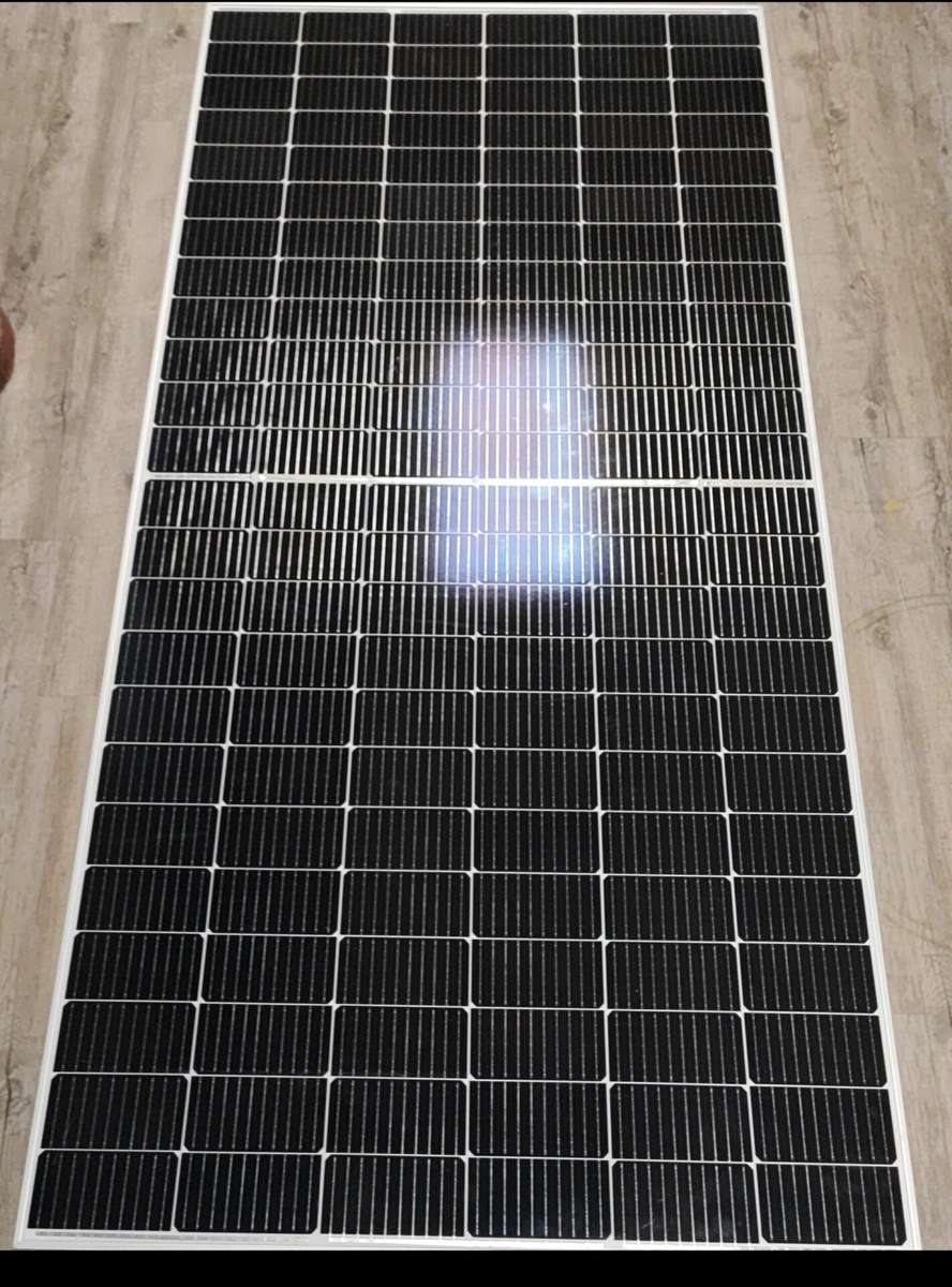 Longi Solar 615w Bi-Facial Solar Panel - High-Efficiency and Durable (10005819)