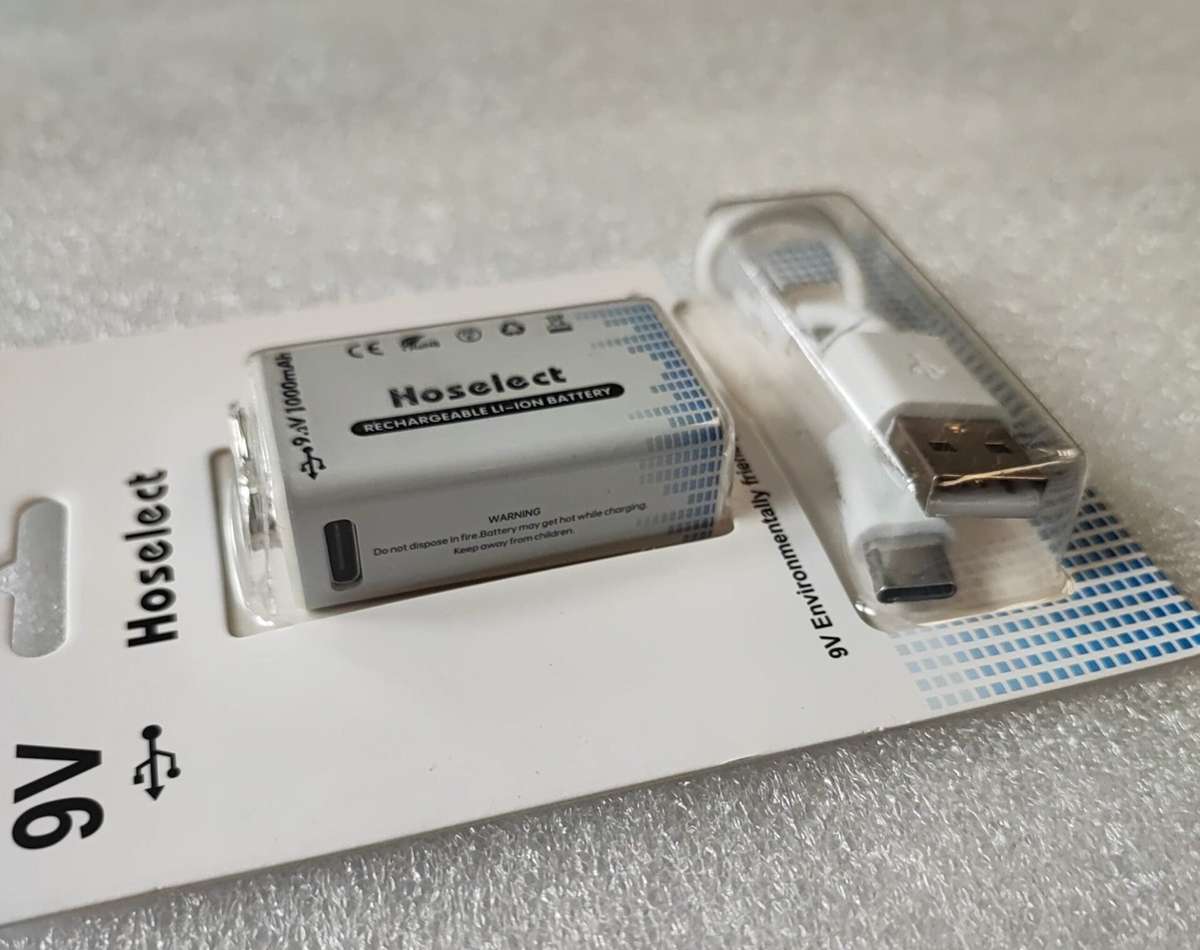 Hoselect 9v 1000mah Li-Ion Rechargeable Battery  (10005839)