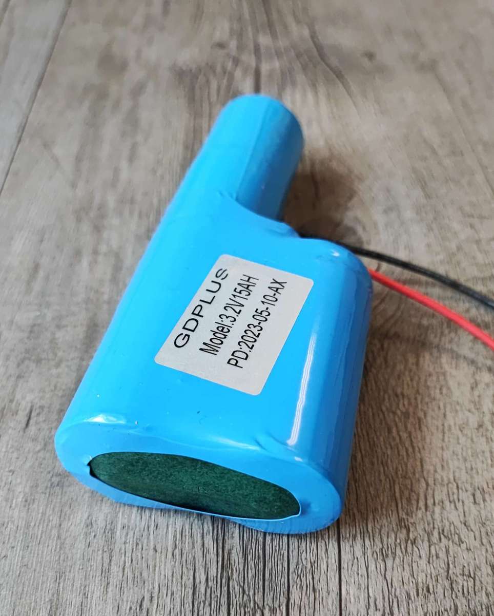 15ah 3.2v LiFePo4 32700 Battery with built-in BMS Board - High-Performance Lithium Iron Phosphate...