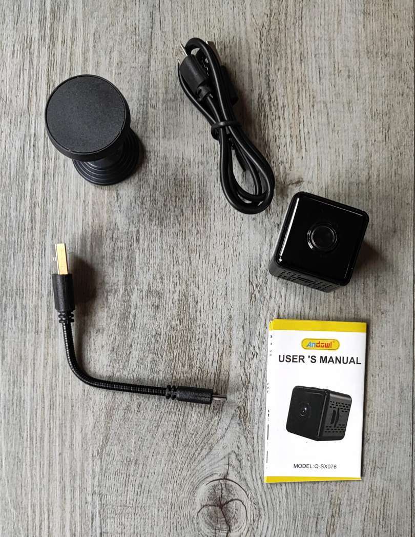 ANDOWL 1080P HD Mini Wireless WIFI IP Camera DVR - Compact and Versatile Security Camera