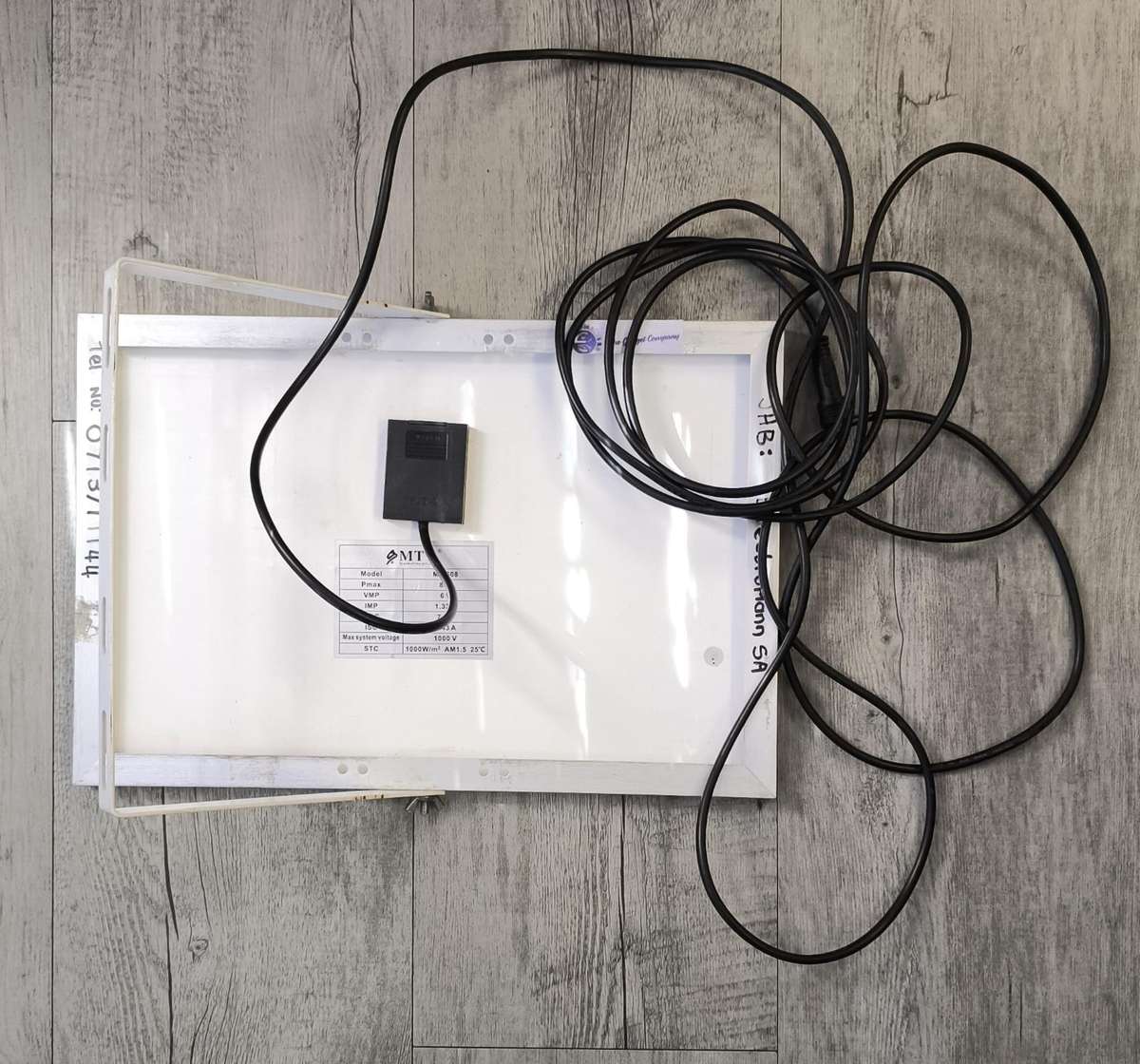 DEMO 8W 6volt 1.3amp Monocrystalline Solar Panel with DC Connector