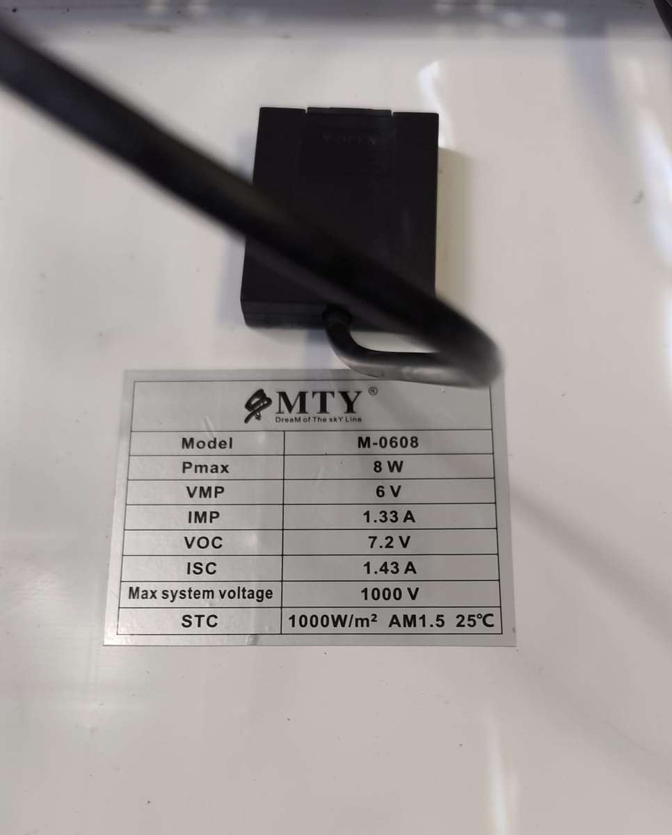 DEMO 8W 6volt 1.3amp Monocrystalline Solar Panel with DC Connector