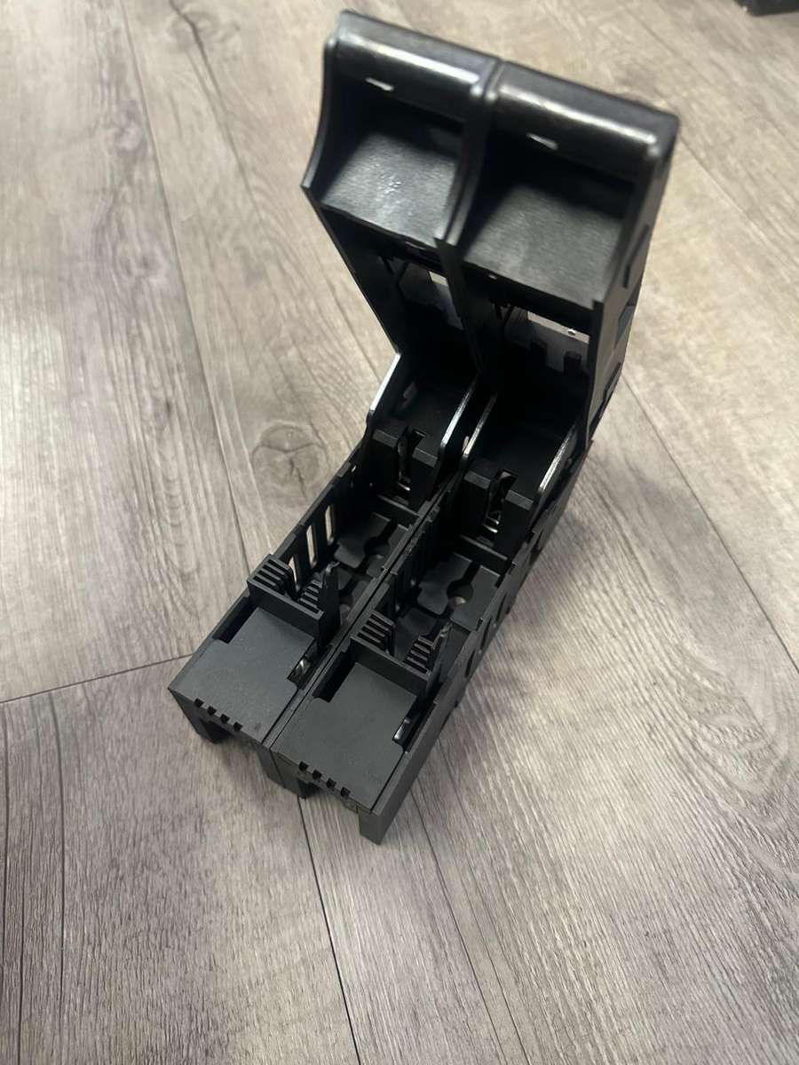 Hoselect NT00 2 Way Ceramic Fuse Holder (10008336)