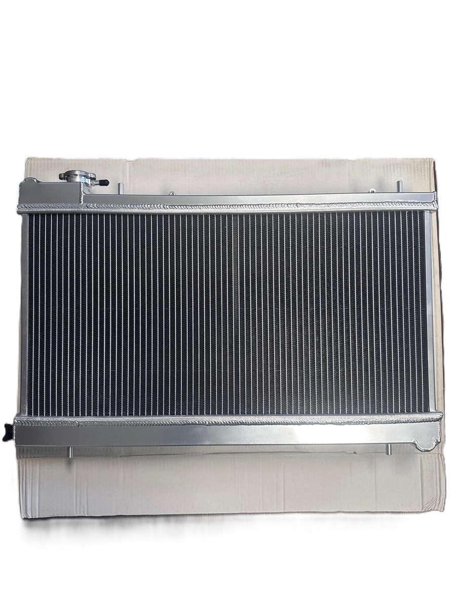 Aluminum Radiator For Subaru Forester & Impreza/Outback 2.2L/2.5L - EJ25/EJ22 Engine 1998-2002 (1...
