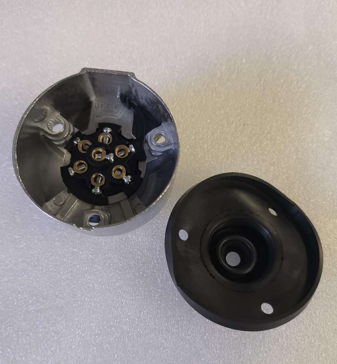 12v 7Pin Metal Female Trailer Plug Socket