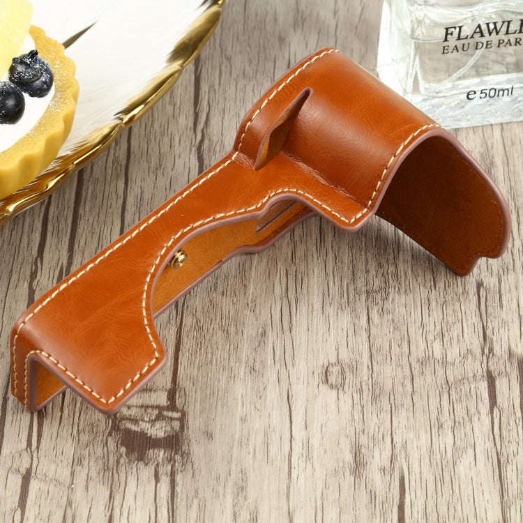 1/4 inch Thread PU Leather Camera Half Case Base for Sony ILCE-7C/A7C (Brown)