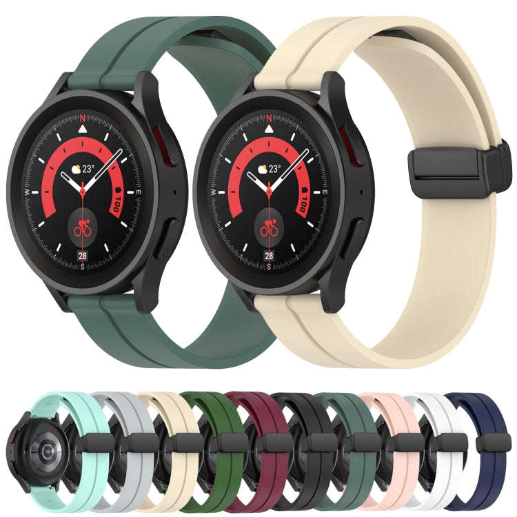 For Samsung Galaxy Watch 5 Pro 45mm 20mm Solid Color Magnetic Clasp Silicone Watch Band(Beige)