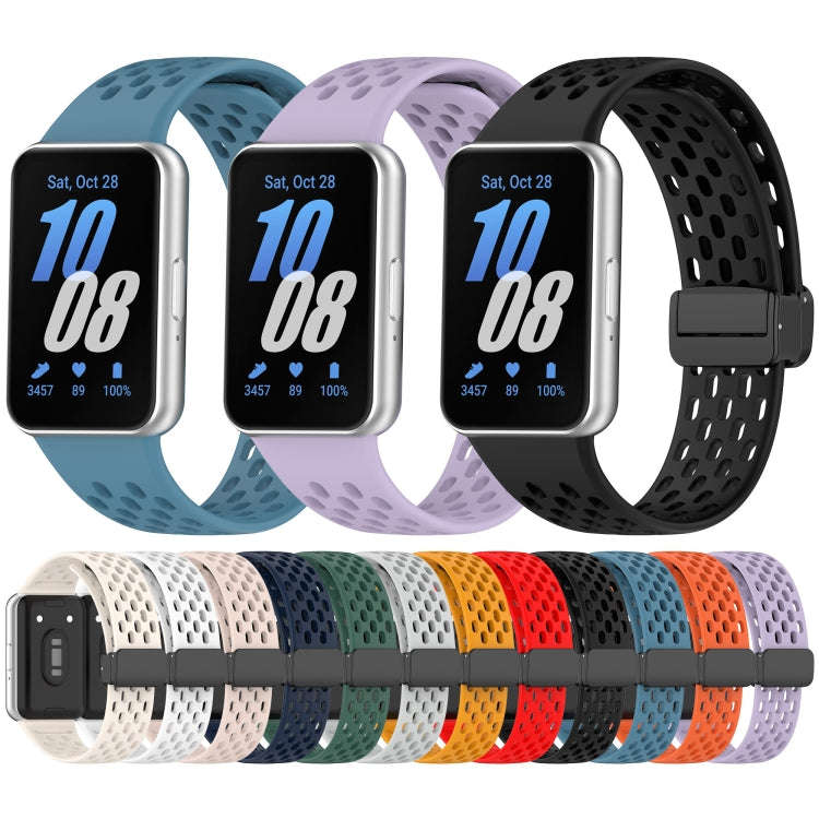 For Samsung Galaxy Fit 3 Hole Style Magnetic Folding Buckle Silicone Watch Band(White)