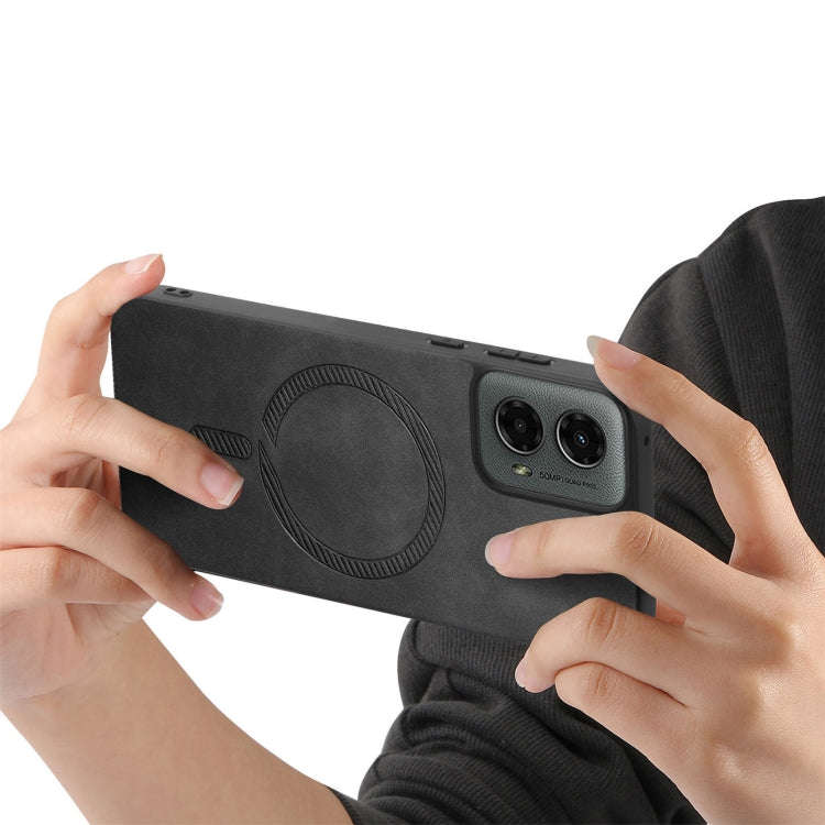 For Motorola Moto G 5G 2024 Retro Magsafe Magnetic PU Back Cover Phone Case(Black)