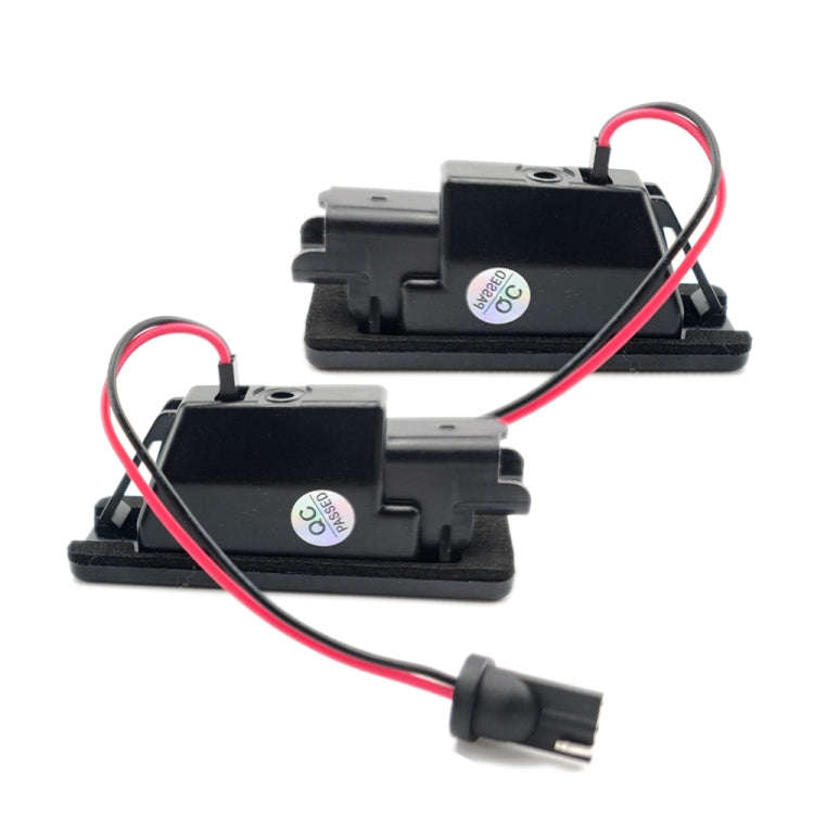2pcs For Nissan Qashqai J10 / J11 / X-Trail / Teana License Plate Light Modification