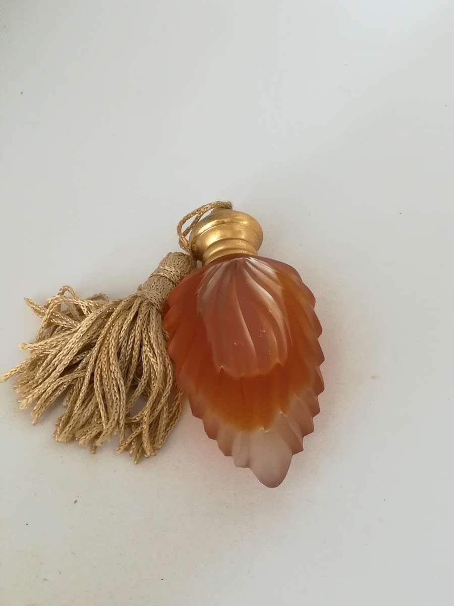 Miniature Perfume Bottle: Name Unknown (5ml)