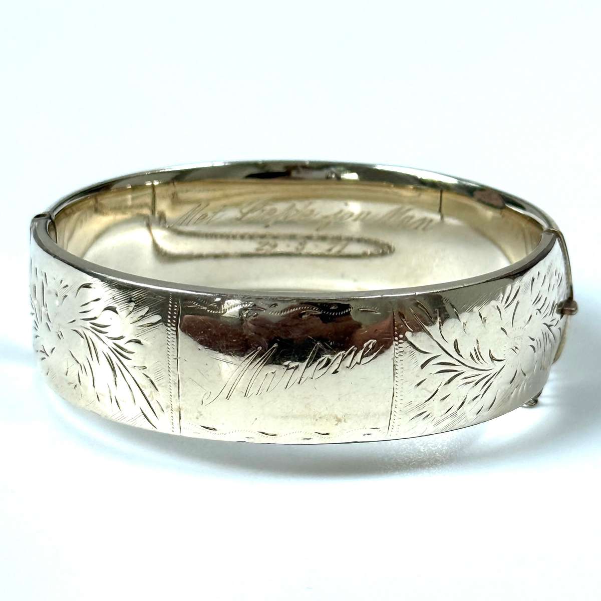 Vintage Gold Finish on Metal Core Marlene Hinged Bracelet