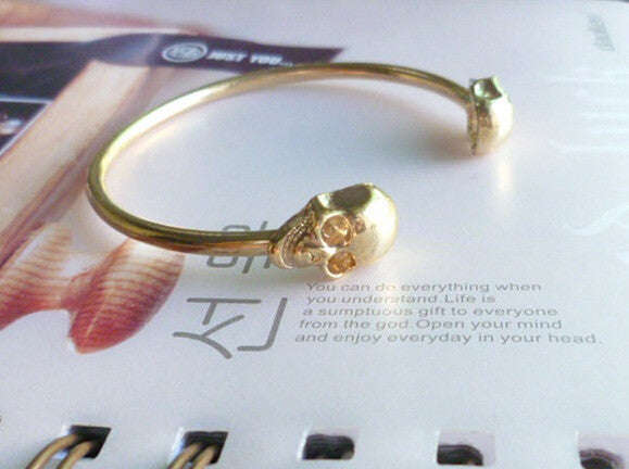Unisex Skull Bangle