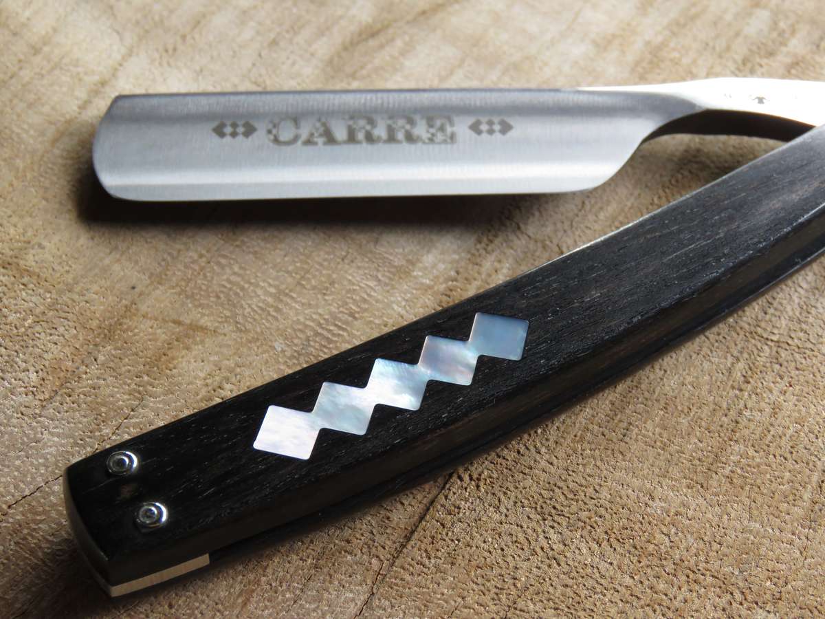 Dovo straight razor 66811 Grenadille handle, mother of pearl inlay