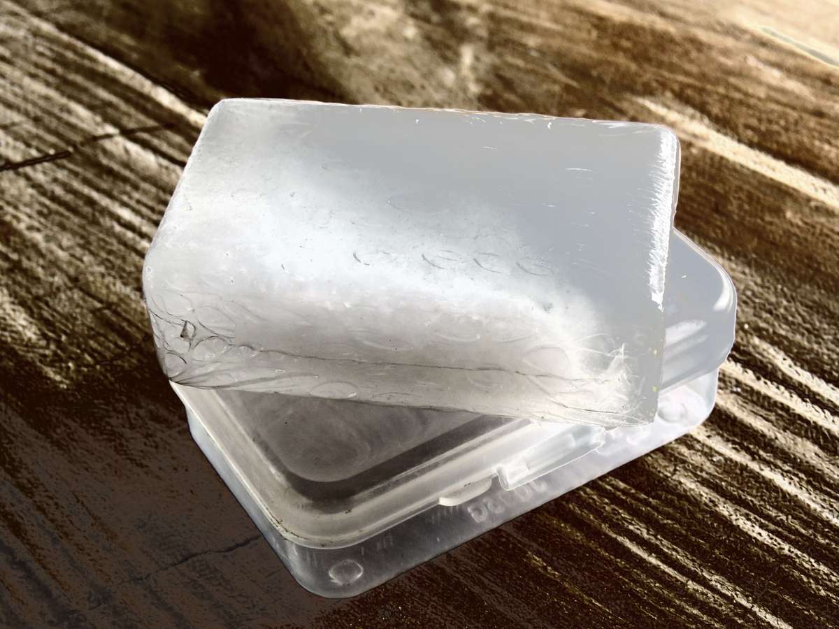 Alum stone antibacterial block - Bundubeard / Khaki