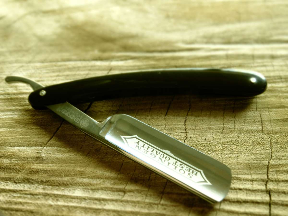 Dovo straight razor 100681