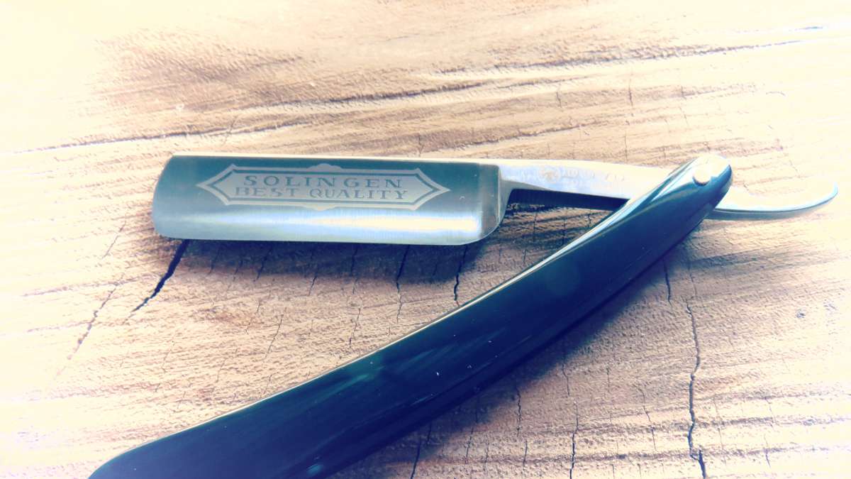 Dovo straight razor 100681