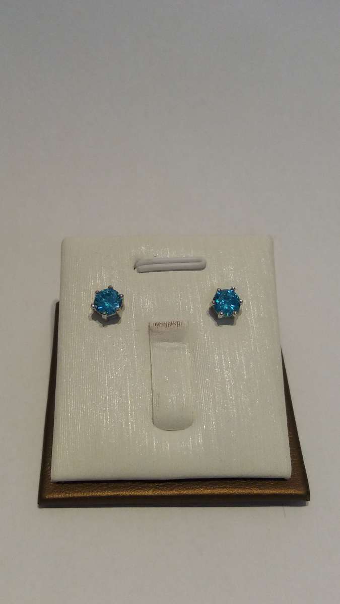 Silver Round cut aqua zirconia stud earrings