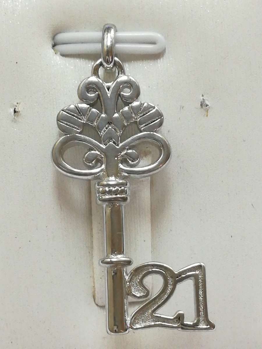 Sterling Silver Ornate 21st Key pendant