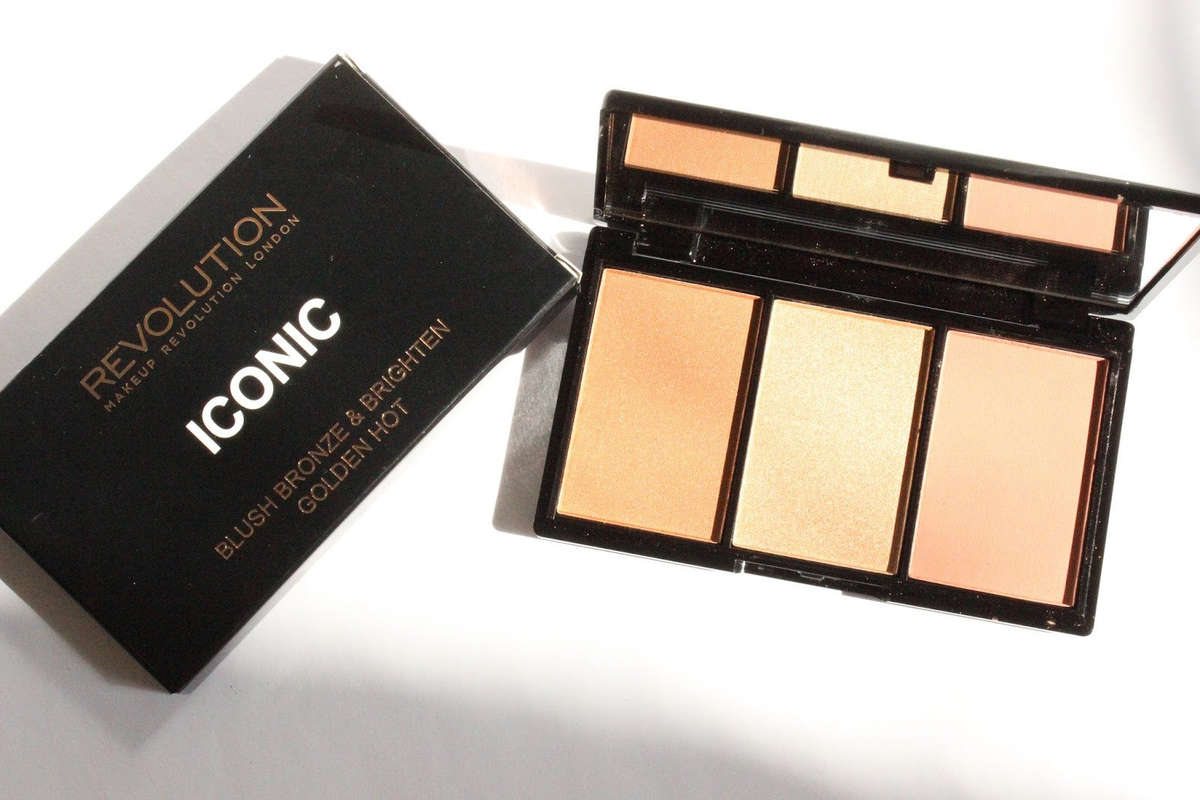 Makeup Revolution Contouring Iconic Pro Blush, Bronze and Brighten - Golden Hot