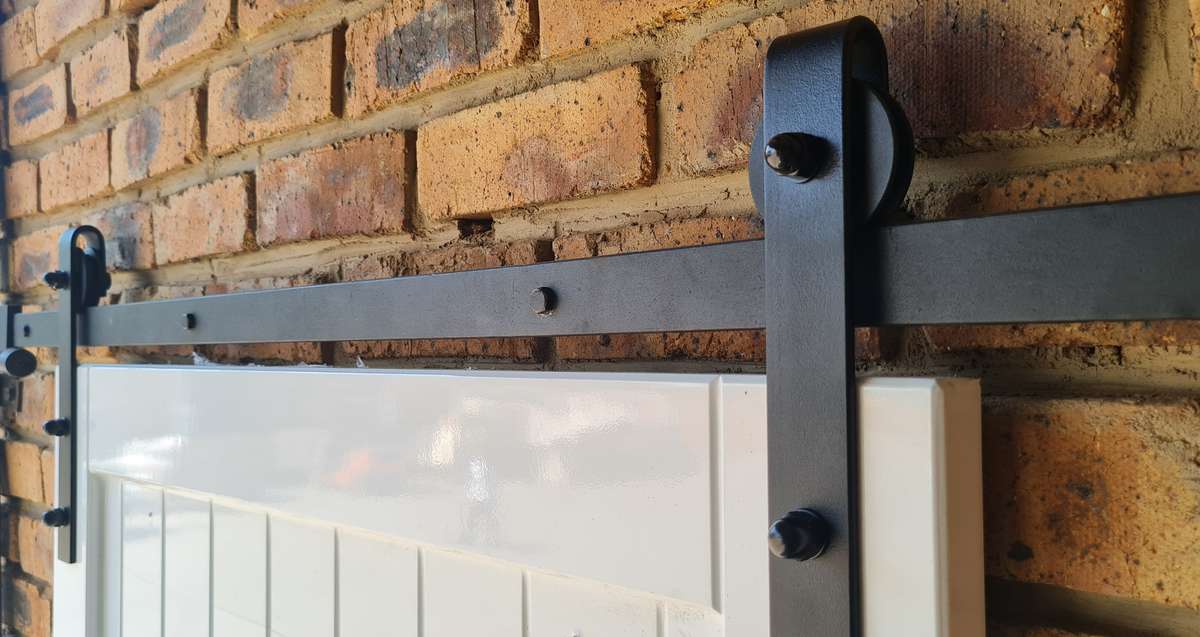 Barn Door Hardware Kit incl 2m Rail - 70mm Aluminium Wheel