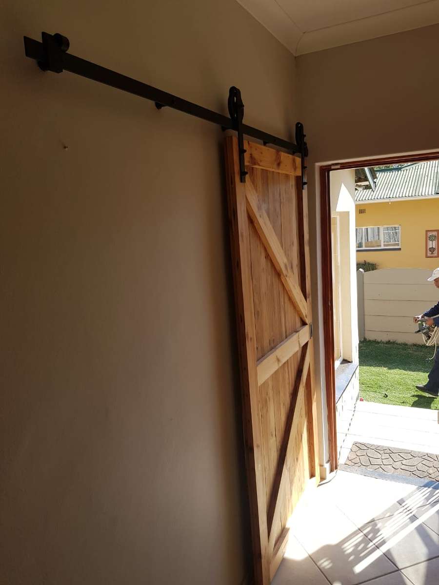 Premium Barn Door Hardware Kit incl 2m Rail - Vintage look 120mm Aluminium Spoke Wheel (no door i...