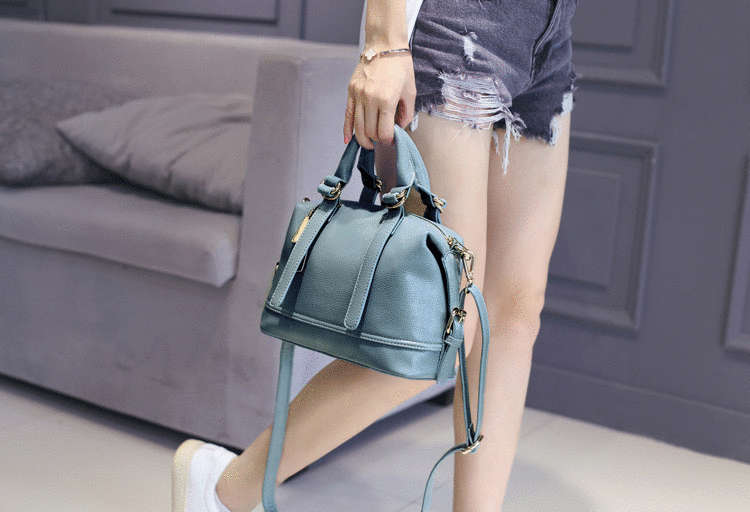 Female Causal Leather handbags