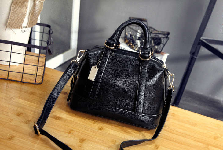Female Causal Leather handbags