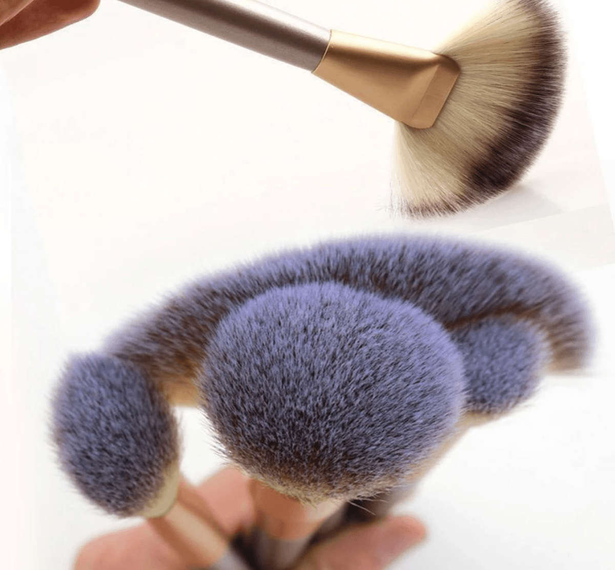 24 Piece Champagne Gold Makeup Brushes Set