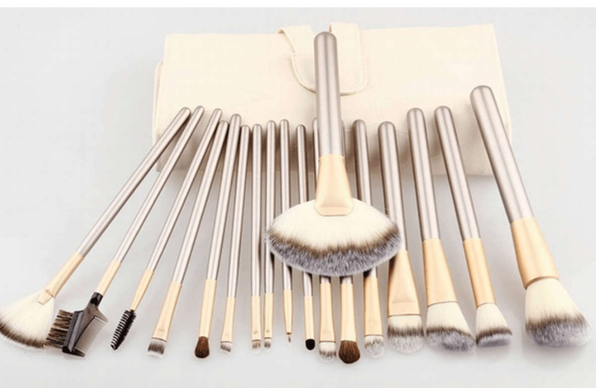 24 Piece Champagne Gold Makeup Brushes Set