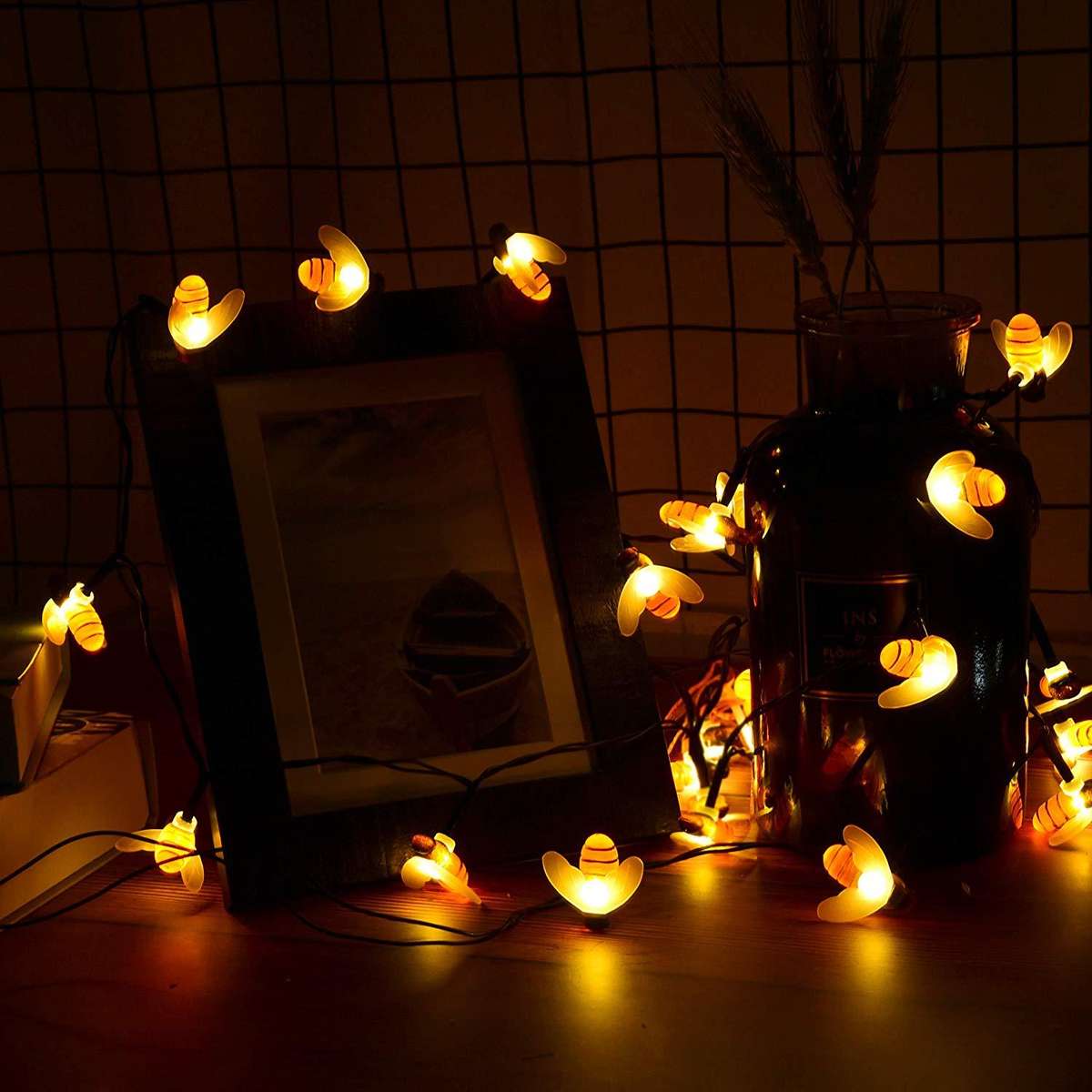 30 LED Honey Bee Solar lights