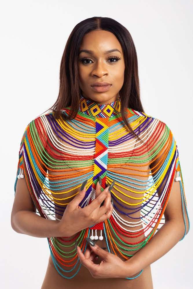 BODY JEWELLERY - MULTICOLOURED ZULU BEADED SHAWL