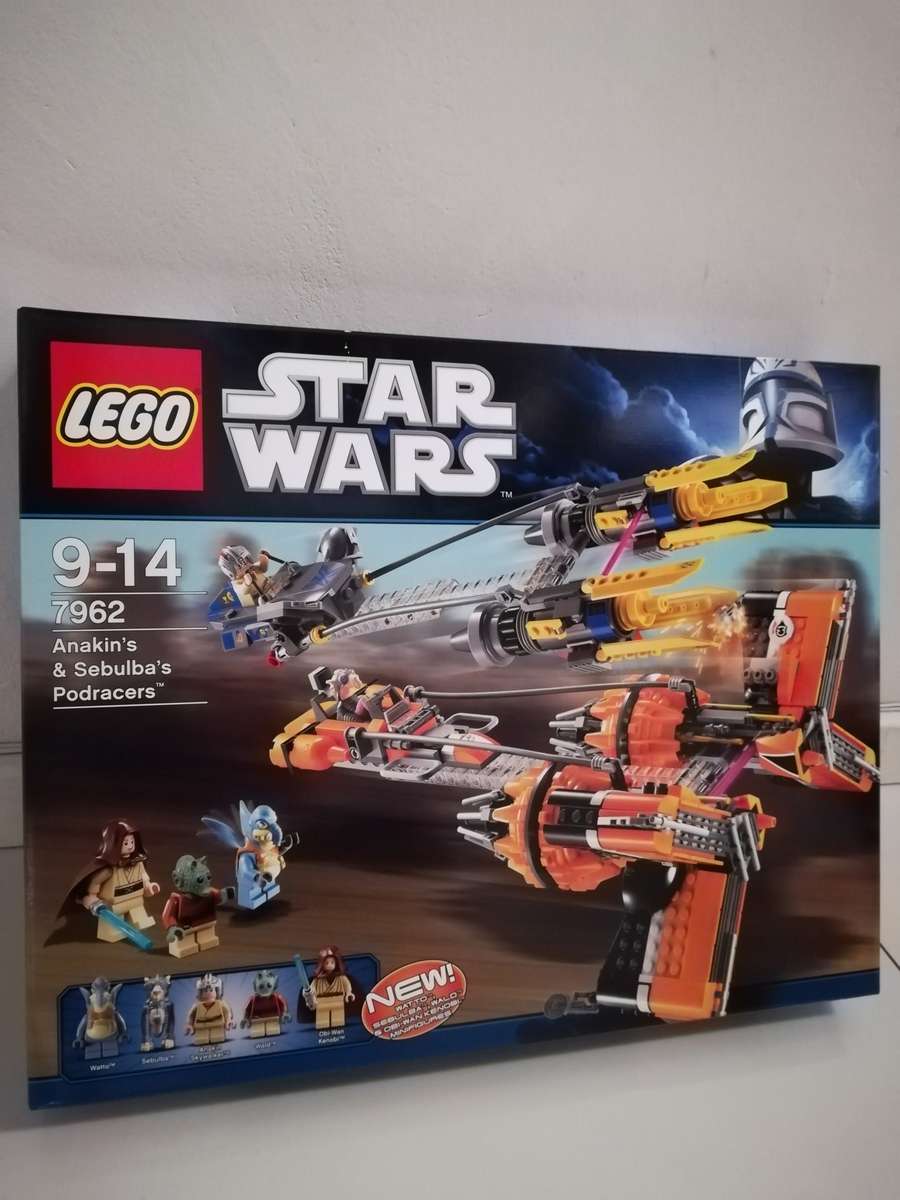 lego Anakin's & sabulba's pod racers 7962