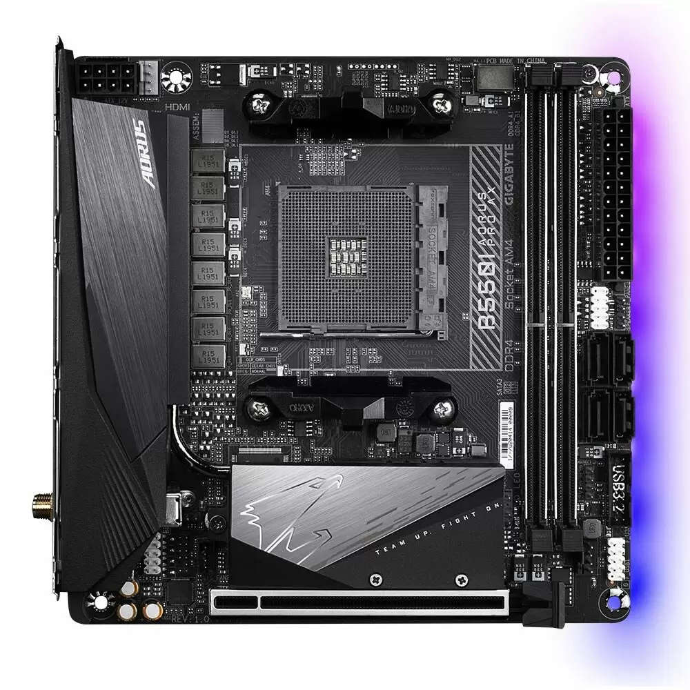 GIGABYTE B550I AORUS PRO AX AM4 AMD B550 Mini-ITX AMD Motherboard