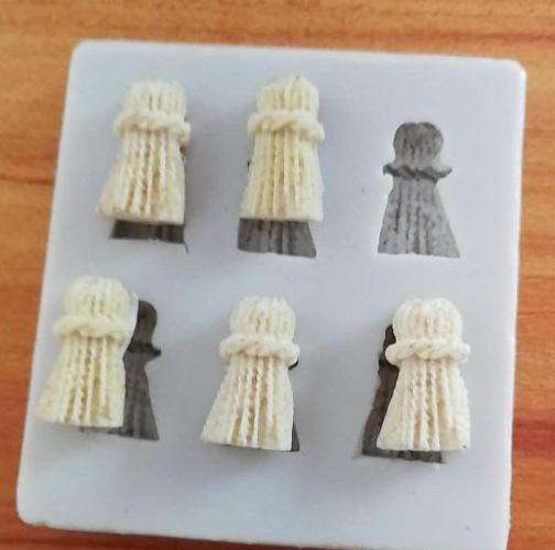 Tassels silicone mould, 1.6x1cm