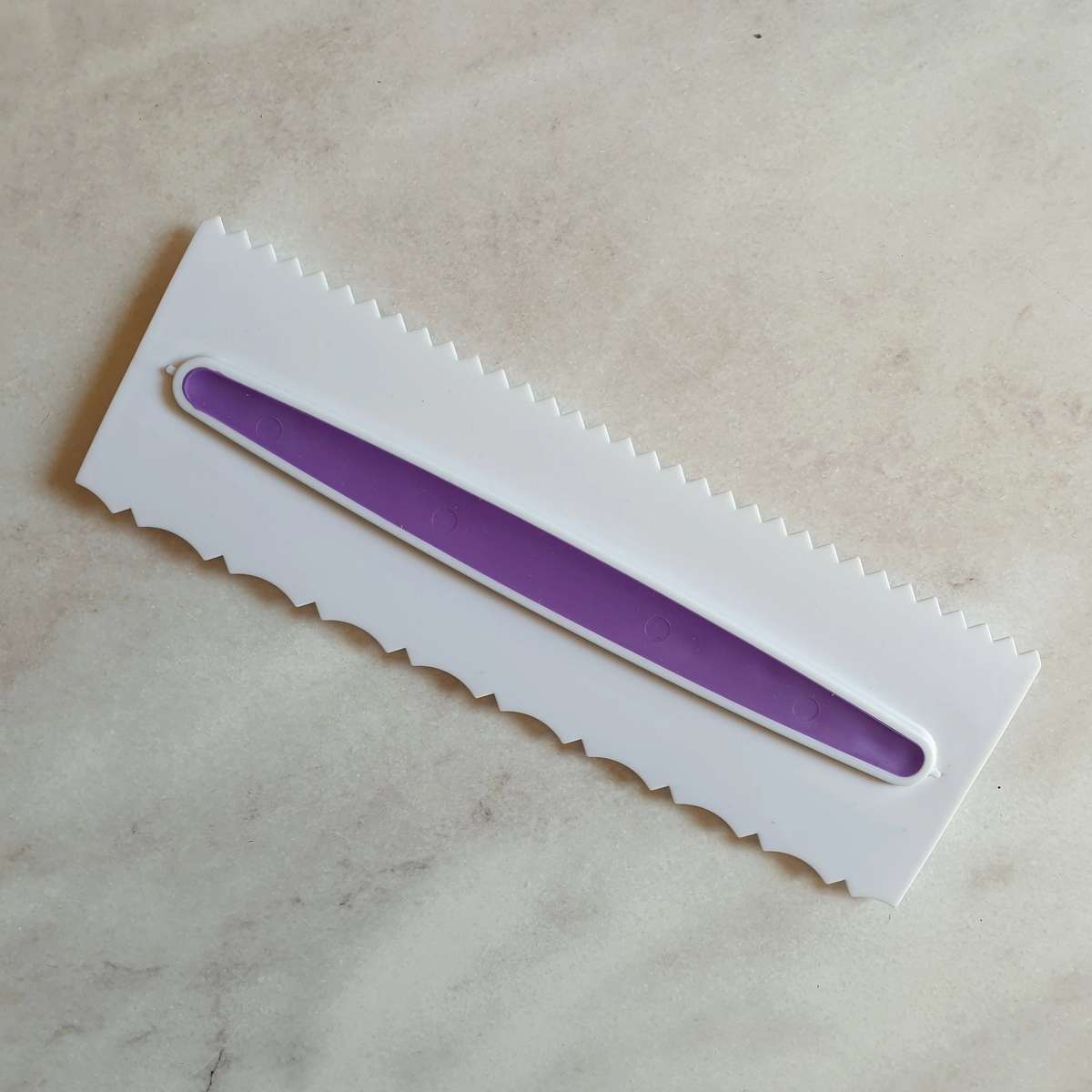 Plastic Icing comb scraper, C