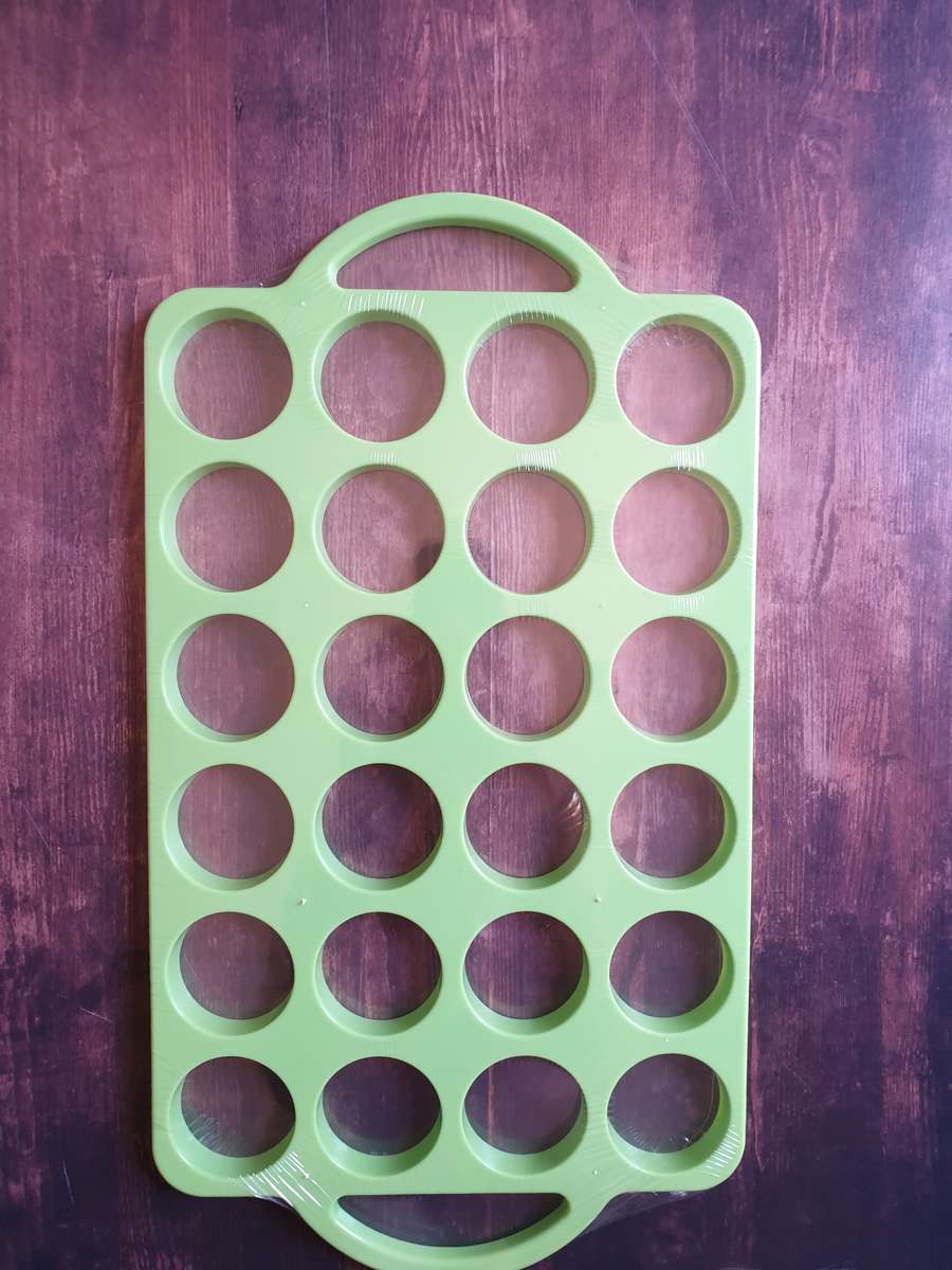 24 Hole Round Cookie multi cutter press