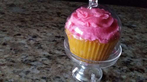 Mini plastic cupcake stand dome, 9cm high