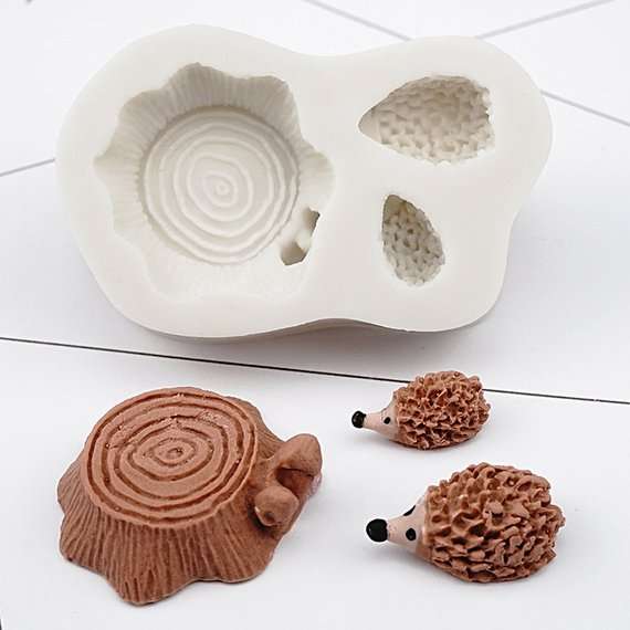 Wood log and hedgehog silicone mould